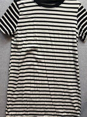 Free Assembly Black & White Striped T-Shirt Dress, Women's Size M